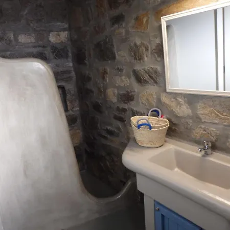 Vagia 2 * Serifos Town